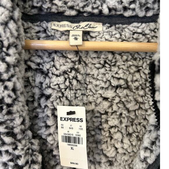 EXPRESS One Eleven NWT Oversized Sherpa Half Zip Pull over SZ XL - Picture 4 of 6